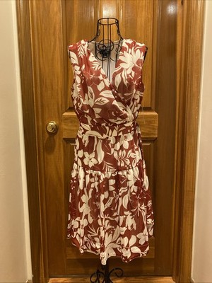 R & M Richards Petite Chiffon Printed Surplice Sleeveless Dress - Spice Ivory - Size 4P R & M Richards Petite Chiffon Printed Surplice Sleeveless Dress - Spice Ivory - Size 4P