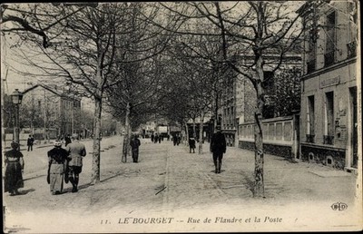Postcard Le Bourget Seine Saint Denis, Rue de Flandre, la Poste - 2656332