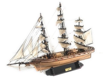 Cutty Sark handgefertigtes Schiffsmodell aus Holz, Stoff und Kupfer