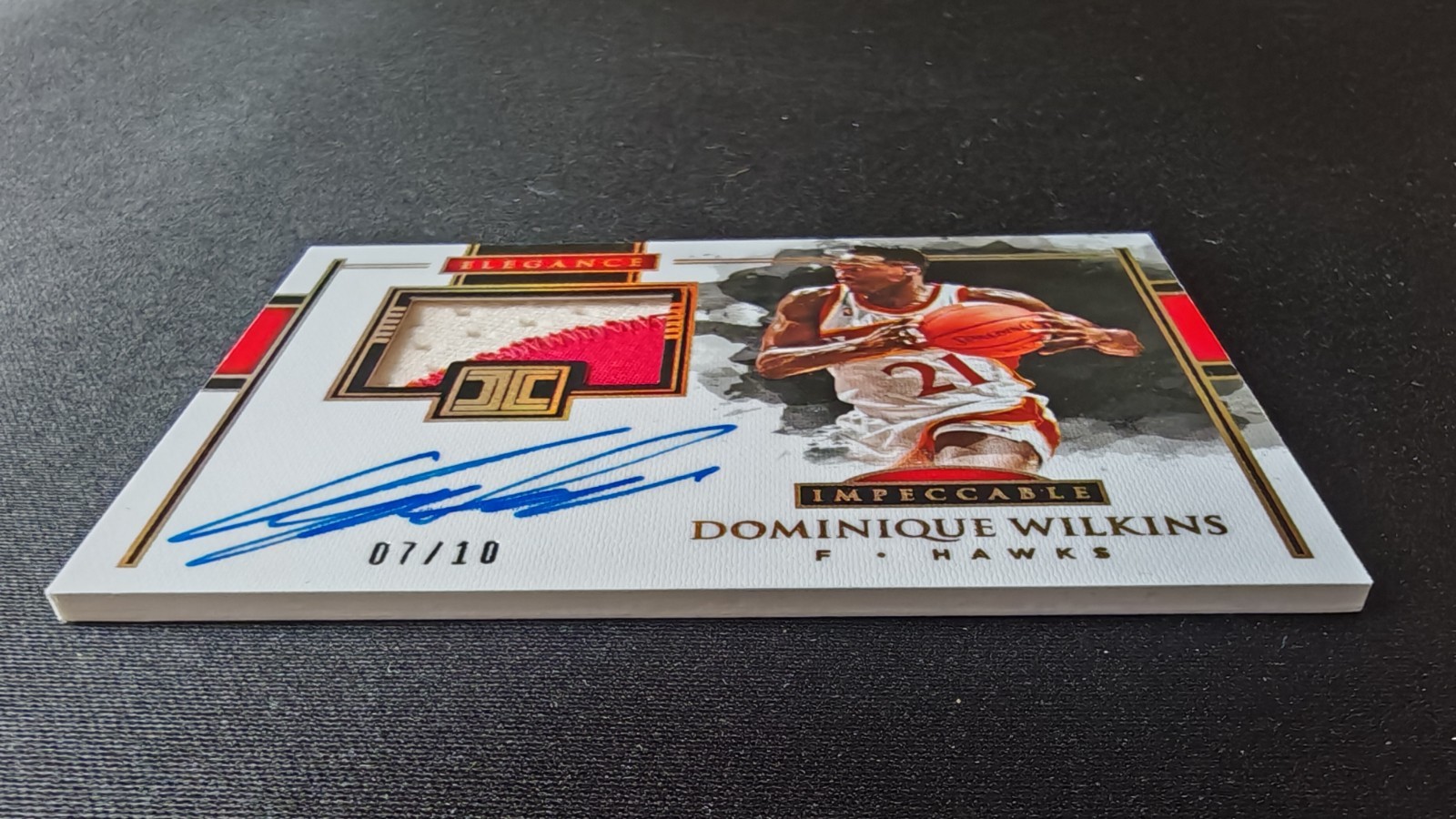 2017-18 Panini Impeccable GOLD Dominique Wilkins game-worn Patch Autograph 07/10 view 3