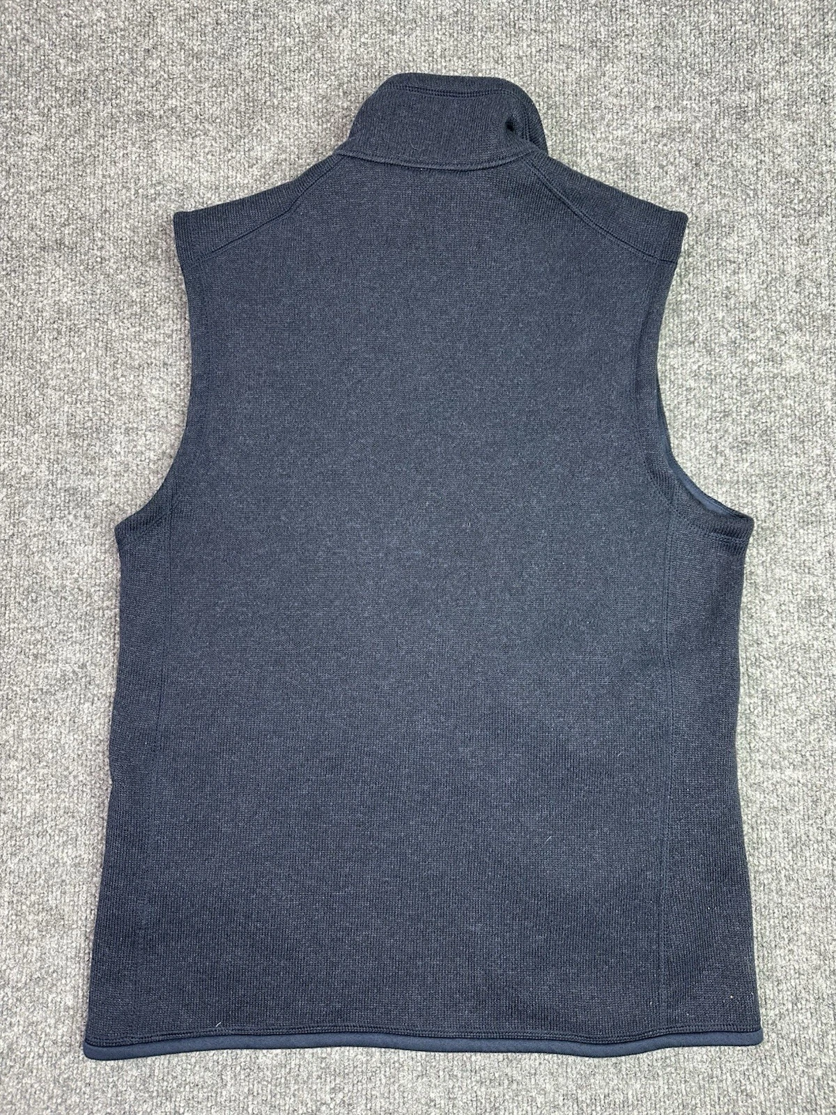 Patagonia Better Sweater Men’s Full Zip Vest Blue M small rip on chest area - product detail image 8