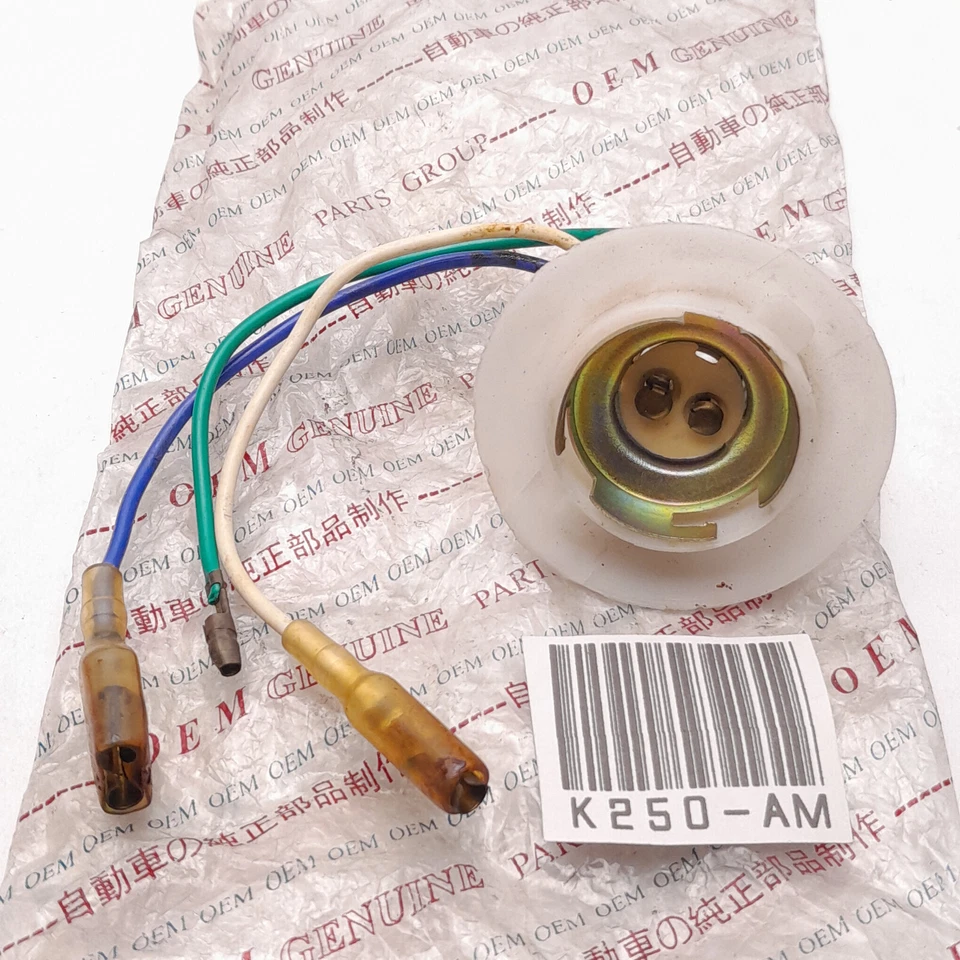 Enchufe de luz de cabeza Honda CB100 CB125 S110 Benly S90Z XL100 NUEVO DE STOCK repuesto #2 Foto 2 de 4