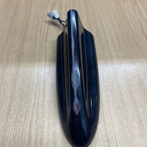 GENUINE 2019 MITSUBISHI ECLIPSE CROSS - SHARK FIN ROOF AERIAL ANTENNA - BLACK - Picture 4 of 4