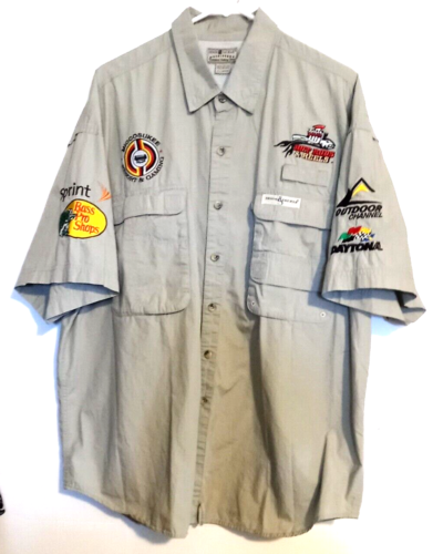 Hook & Tackle SZ XL Men’s Short Sleeve Button Front Fishing Shirt W/PATCHES - Photo 1 sur 17
