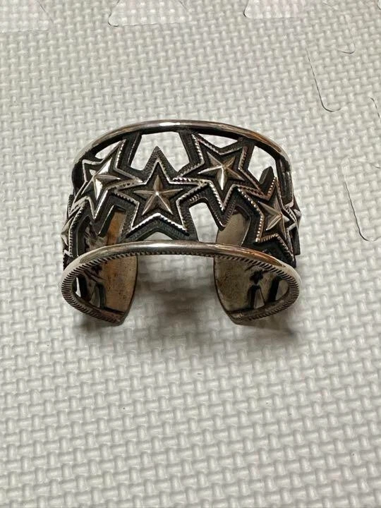 Cody Sanderson Cut Out Opposing Star Bangle