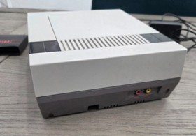 1985 Nintendo NES Working System Controller & Cords + Ice Climber & Top Gun 2