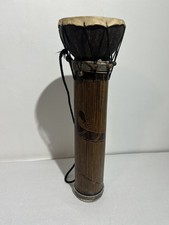Djembe tamburo a mano indonesiano alto bongo bambù intagliato 16,5" design serpente