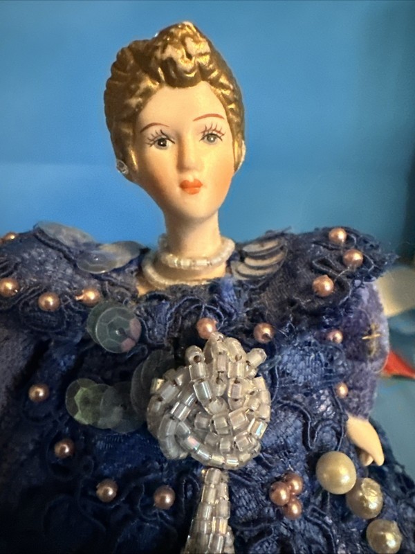 Victorian Lady Ornament, Knick Knack Velvet And Lace 6.5”