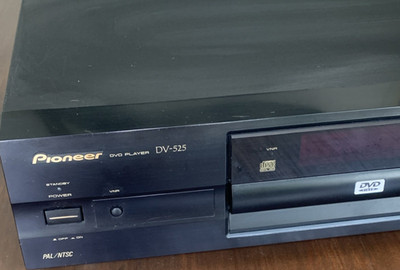 Pioneer DV-525 DVD-Spieler PAL/NTSC RGB Dolby Digital DTS 96kHz Schwarz
