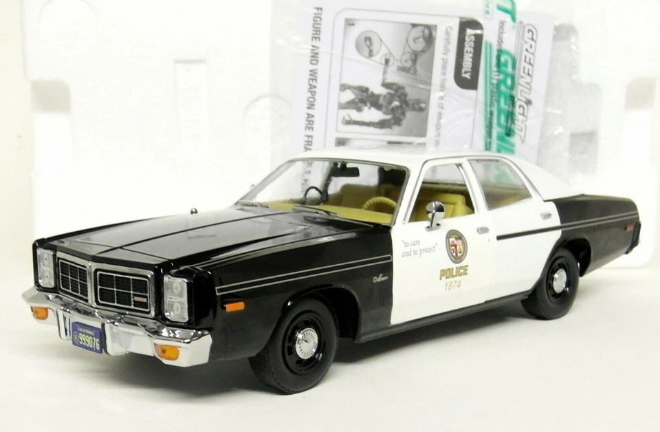 Greenlight 1/18 Scale - 1977 Dodge Monaco Police + Terminator Diecast model car - Image 4 of 4