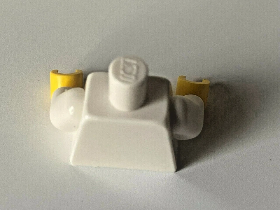 LEGO® 20 x weißer Torso ( Oberkörper ) mit gelben Händen und weißen Armen, Neu  - Bild 3 von 3