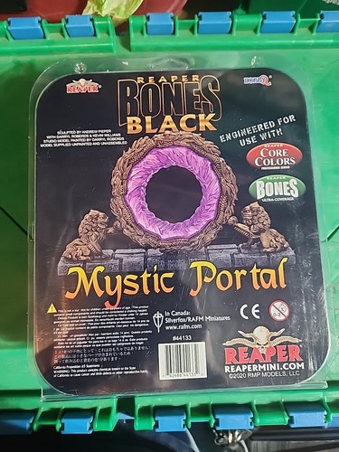 REAPER BONES BLACK ~ 44133 MYSTIC PORTAL ~ NEW IN PACKAGE - Picture 2 of 2