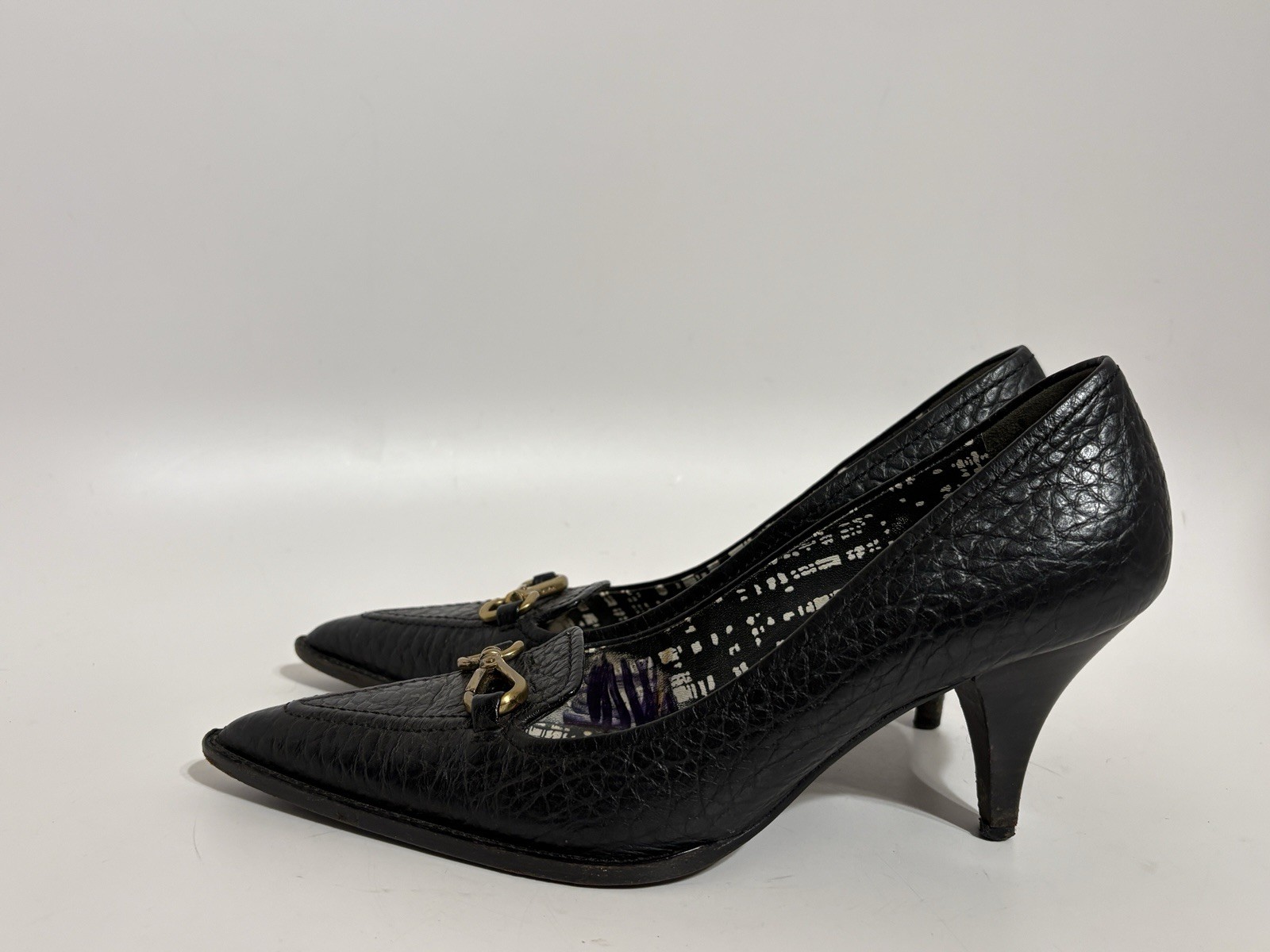 Vtg Prada Black Croc-Embossed Leather Gold Carabiner Heels 36.5 thumbnail 3