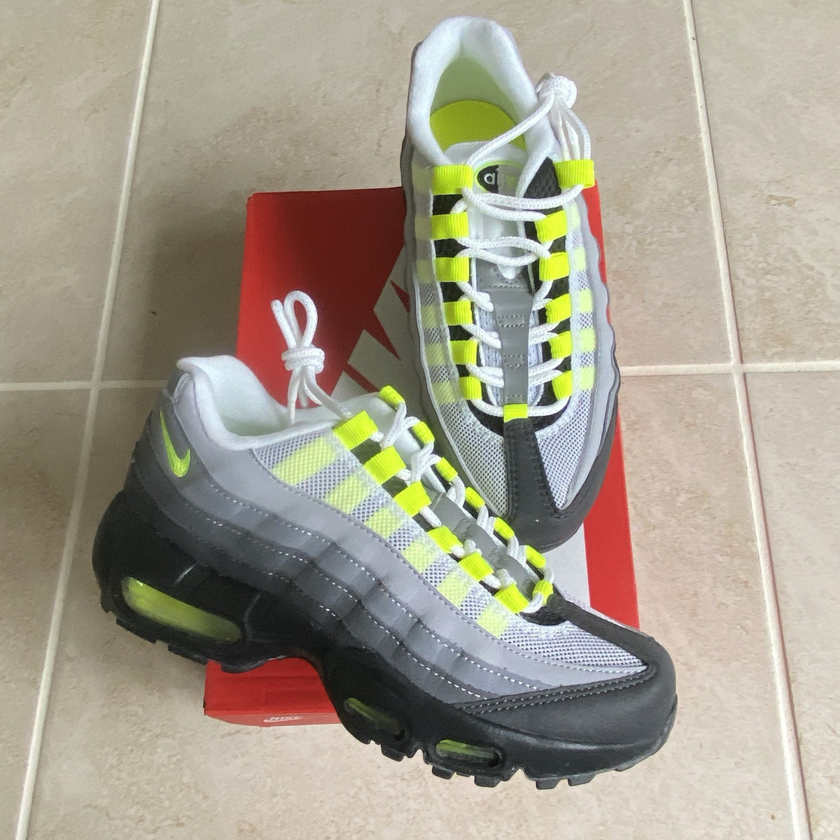 Nike Air Max 95 OG GS Black Neon Yellow CZ0910-001 Youth Nike Air Max 95 OG GS Black Neon Yellow CZ0910-001 Youth