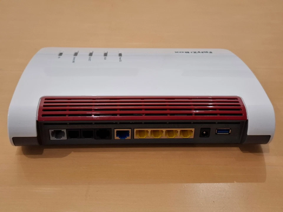 FritzBox 7590 AVM für VDSL 250 Supervectoring Mesh DECT WLAN Router⚡TOP+Zubehör⚡ - Bild 4 von 4