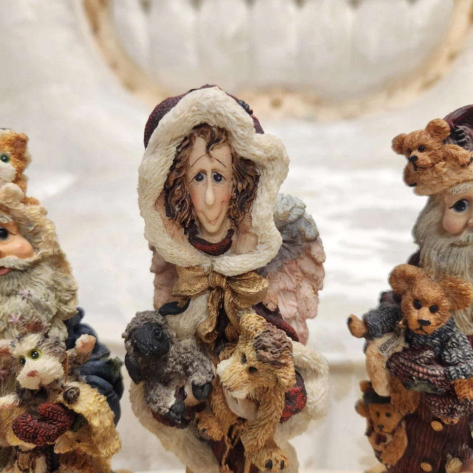Lot 3 Boyds Bears & Friends Santas / Angel Folkstone Figurines 28003/28001/2829 - Image 3 of 4