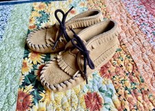 Vintage Minnetonka Pa-Poo-Shu Baby Moccasins Suede 1446 Size 4 - fits 1-4yo