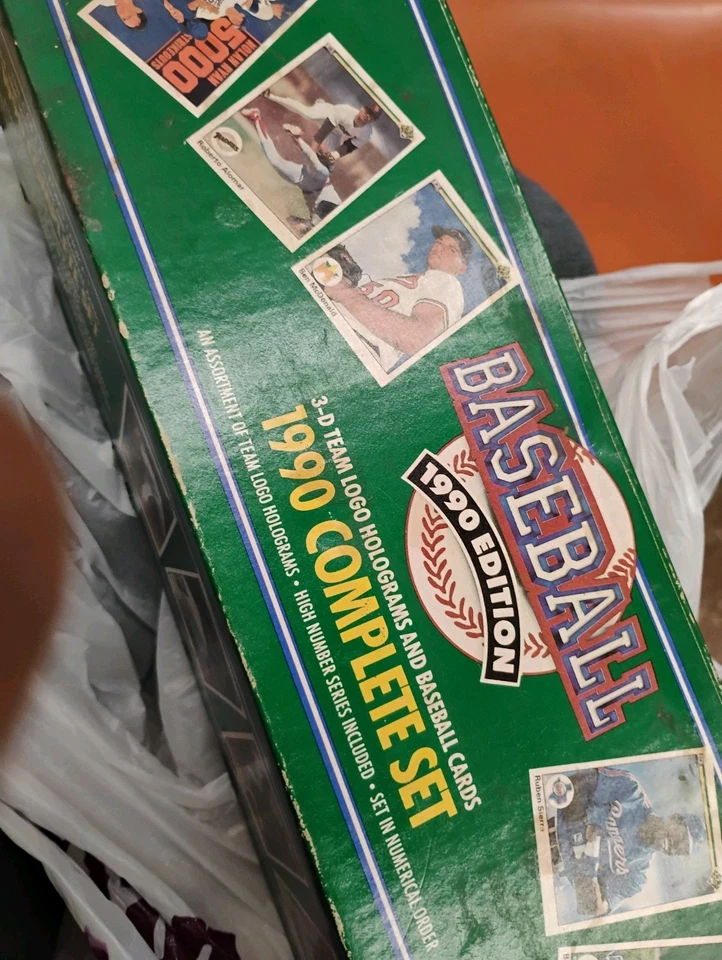 Juego completo de 800 cartas de béisbol 1990 Upper Deck de fábrica SOSA & LARRY WALKER RC's Foto 4 de 4