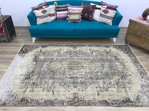 Turkish rug, Worn rug, Area rug, Bohemian rug, Vintage rug, 5.4 x 8.5 ft, Carpe - Picture 4 of 10