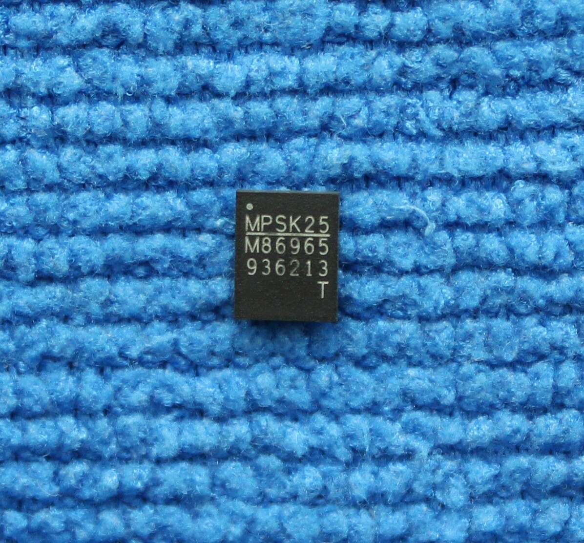 1pcs MP86965 MB6965 M8G965 M869G5 M8696S M86965 MP86965GLVT-Z IC  
