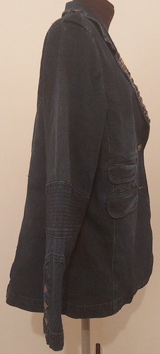 Stunning DG2 by Diane Gilman Denim Jacket with Embellishments. Size L - Picture 4 of 9