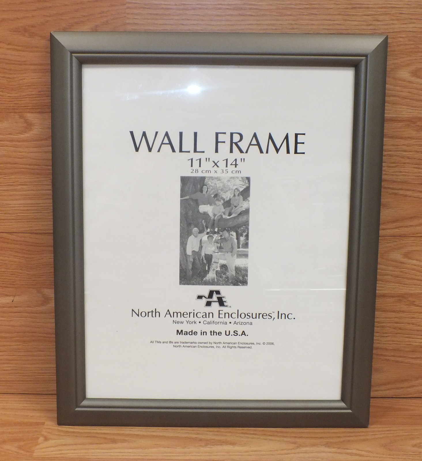 North American Enclosures, Inc. 11" X 14" (inch) 28 x 35cm Wall / Photo