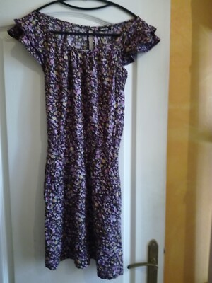 Robe courte violette motif floral taille 36 