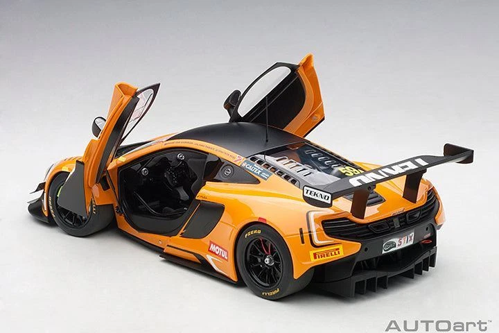 1:18 2016 Bathurst 12 Hour Winner -- #59 McLaren 650S GT3 -- AUTOart 81643 - Image 2 of 4