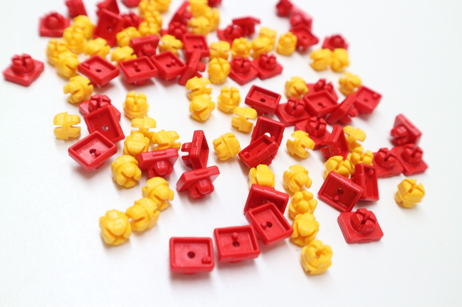 playmobil system X red yellow mix x100 building tools parts connector build