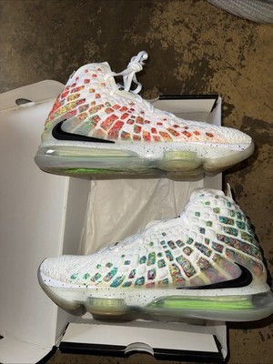 Size 10.5 Men Worn Once NIKE LEBRON XVII 17  COMMAND FORCE   BQ3117-100