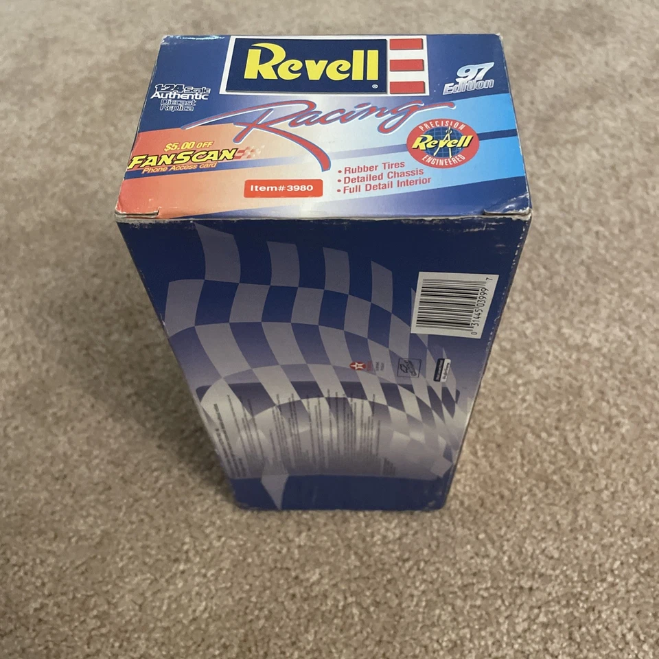 Ford Thunderbird 1997 #6 Mark Martin Valvoline 1:24 diecast Revell nuevo en caja Foto 4 de 4