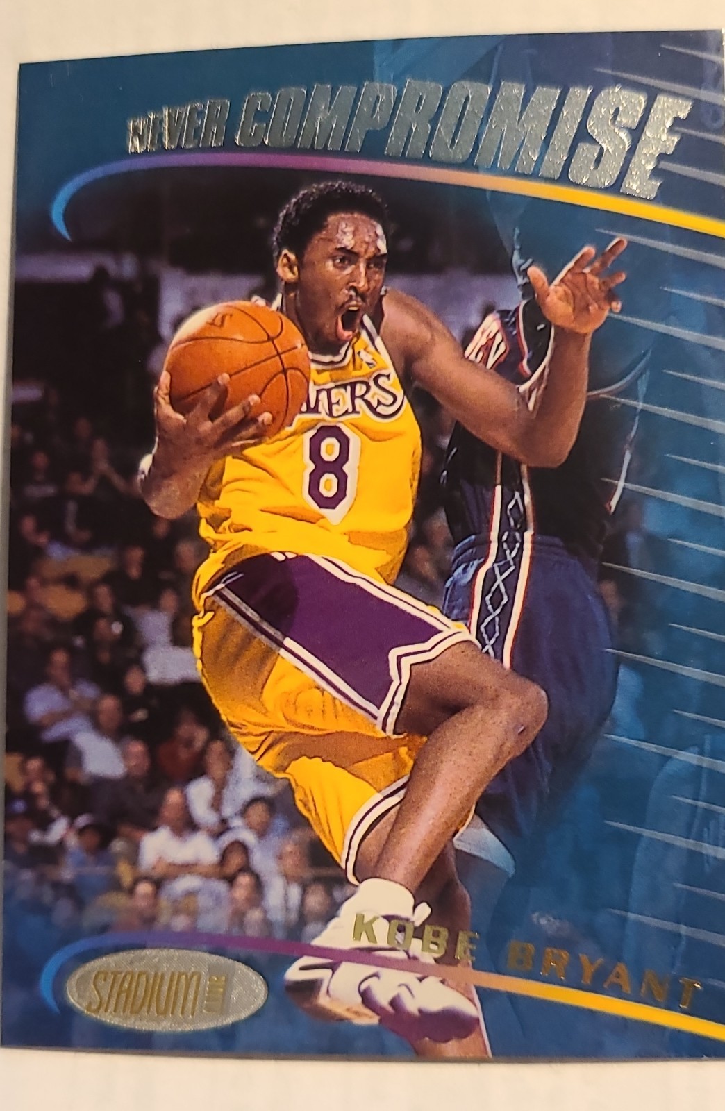 1998-99 Topps Stadium Club - Never Compromise Kobe Bryant #NC2