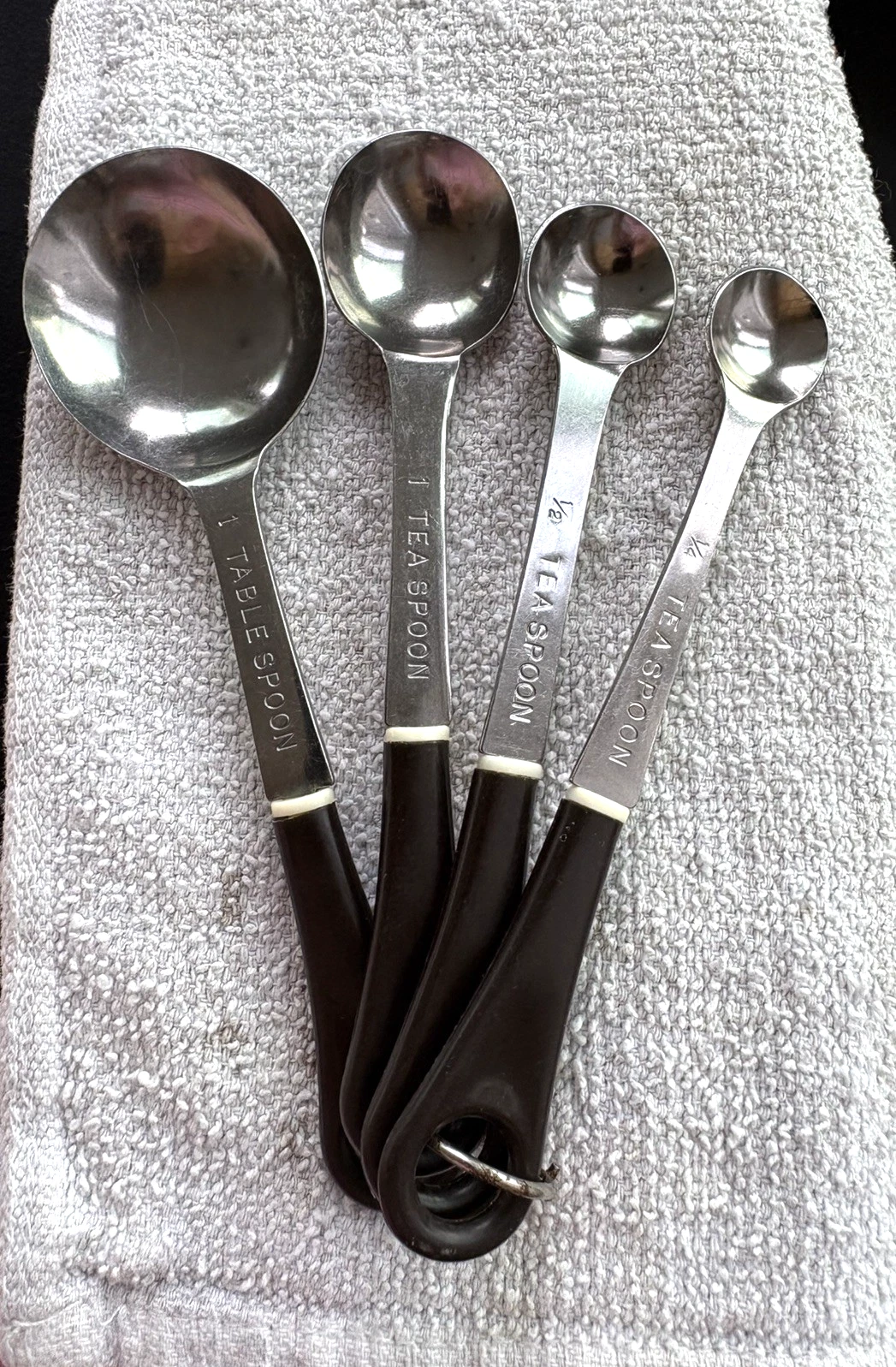 Vtg Set 4 Stainless Steel Measuring Spoons Black Plastic Handle - Made In Japan
Opens in a new windo