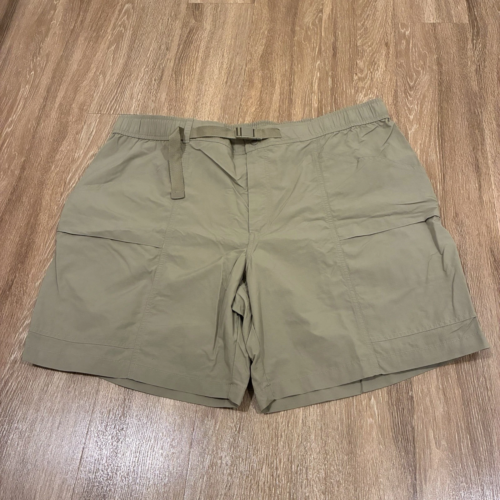 Eddie Bauer Mens Shorts Tan Khaki Size 2XL XXL Belted Nylon Pockets Fishing 8”