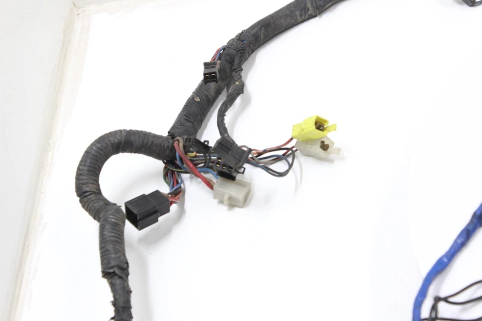 1997 年 YAMAHA FZR600R 原始设备制造商主发动机线束电机线房 — 第 4/4 张图片