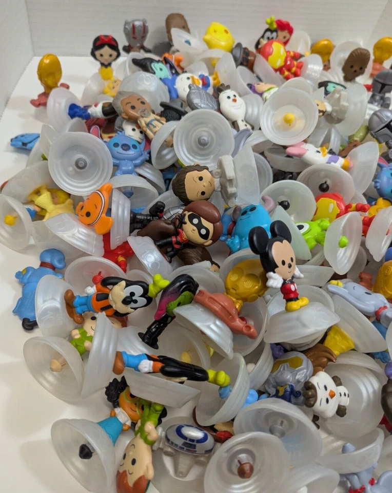 Disney 2023 100 aniversario/McDonalds Happy Meal juguetes/lote aleatorio de 25+  Foto 2 de 3
