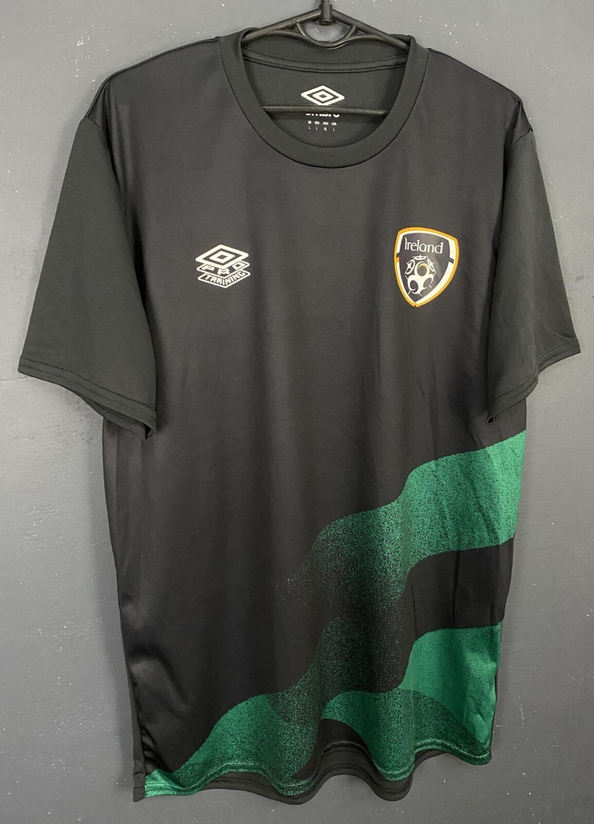 MEN REPUBLIC OF IRELAND 2020/2021 IRISH EIRE SOCCER FOOTBALL SHIRT