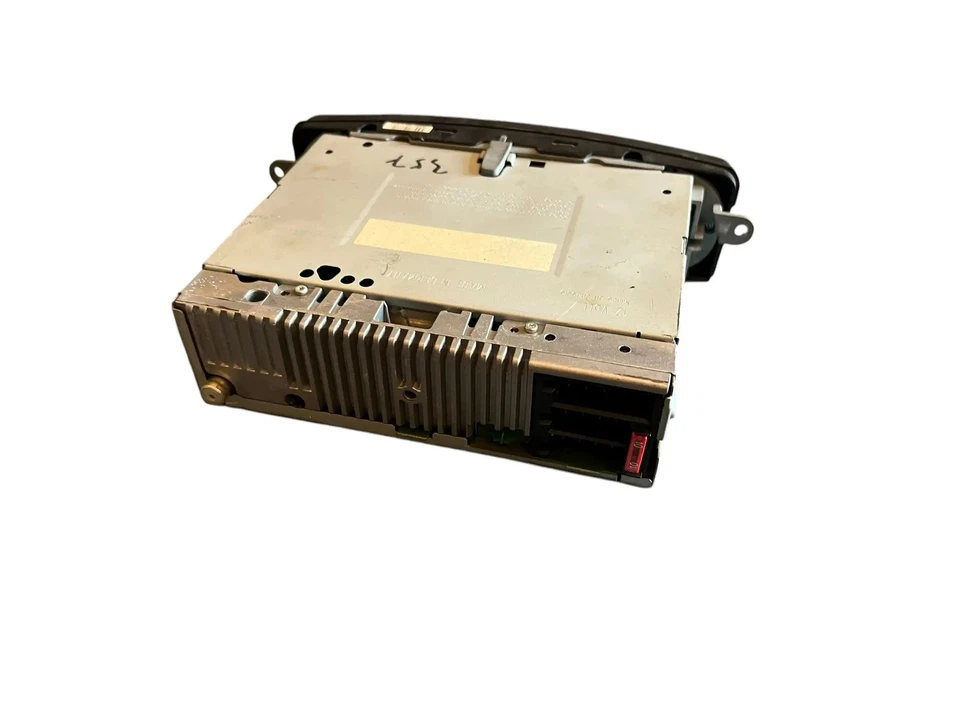 Autoradio Audio 10 Radio Kassette Audio A2038200186 Mercedes C Klasse W203 - Bild 2 von 3