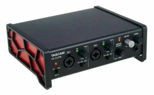 Interfacce audio e MIDI professionali TASCAM