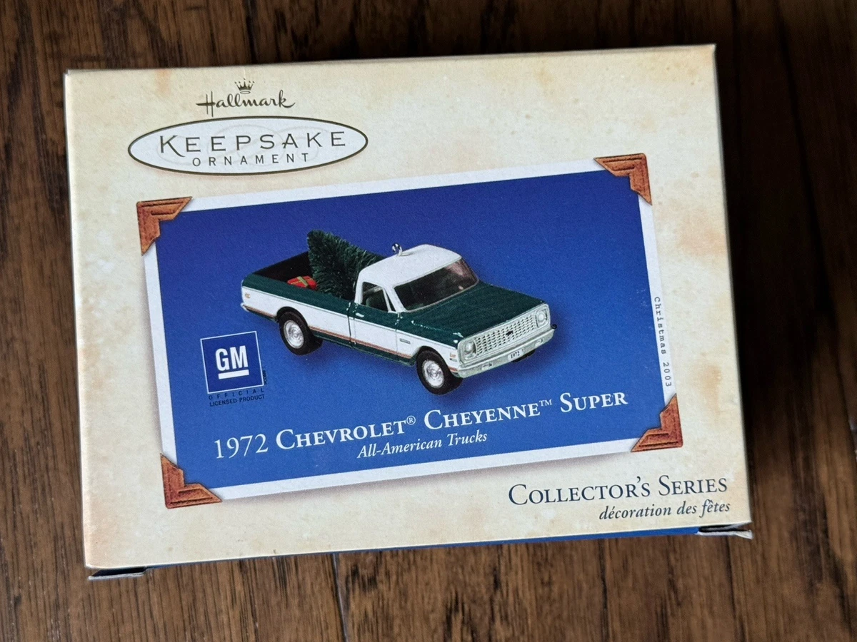 1972 Year Manufactured Collectible Holiday & Seasonal Ornaments