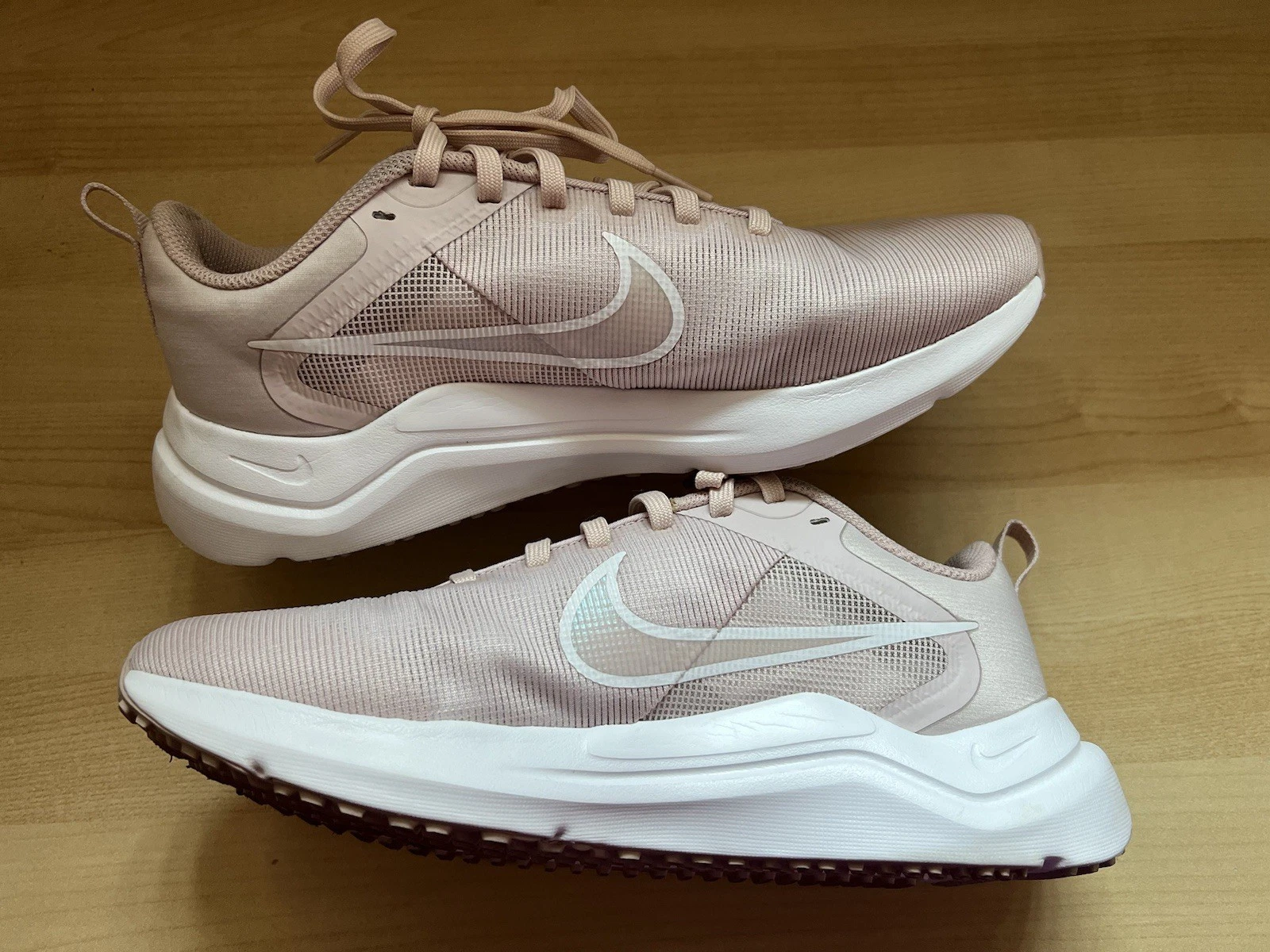 Scarpe da corsa Nike Downshifter taglia 8 5 donna rosa appena rosa nuove con scatola