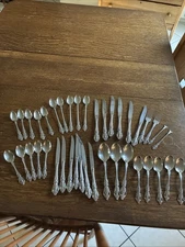 Oneida Distinction Deluxe Stainless Raphael 41pc Lot Made in the USA HH Mixed