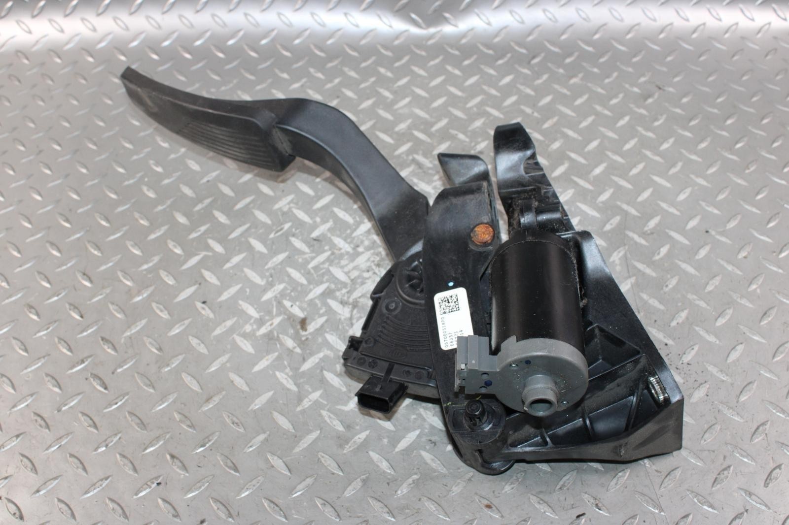 14-17 Ghibli 3.0L Electronic Throttle Drive By Wire Accelerator Pedal Factory OE