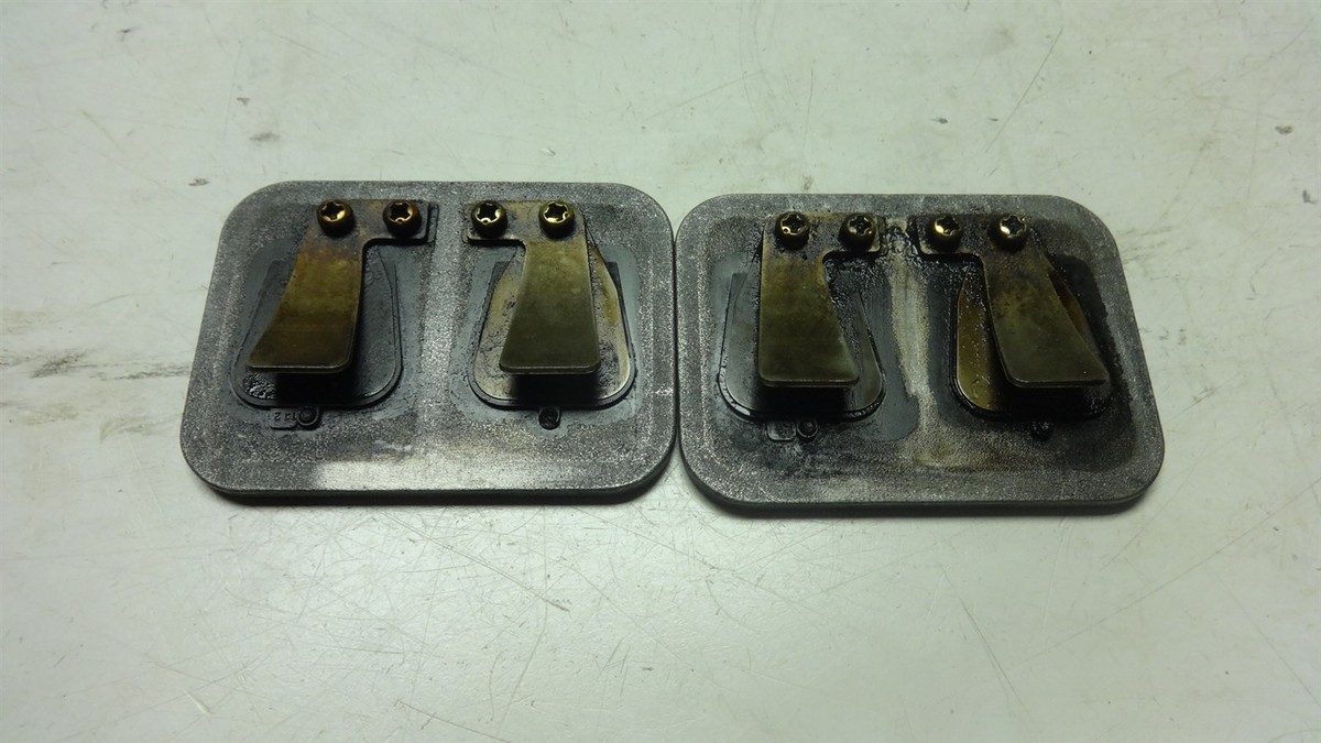 王ページ 93 KAWASAKI ZX600 ZX 600 NINJA KM108B ENGINE CYLINDER HEAD