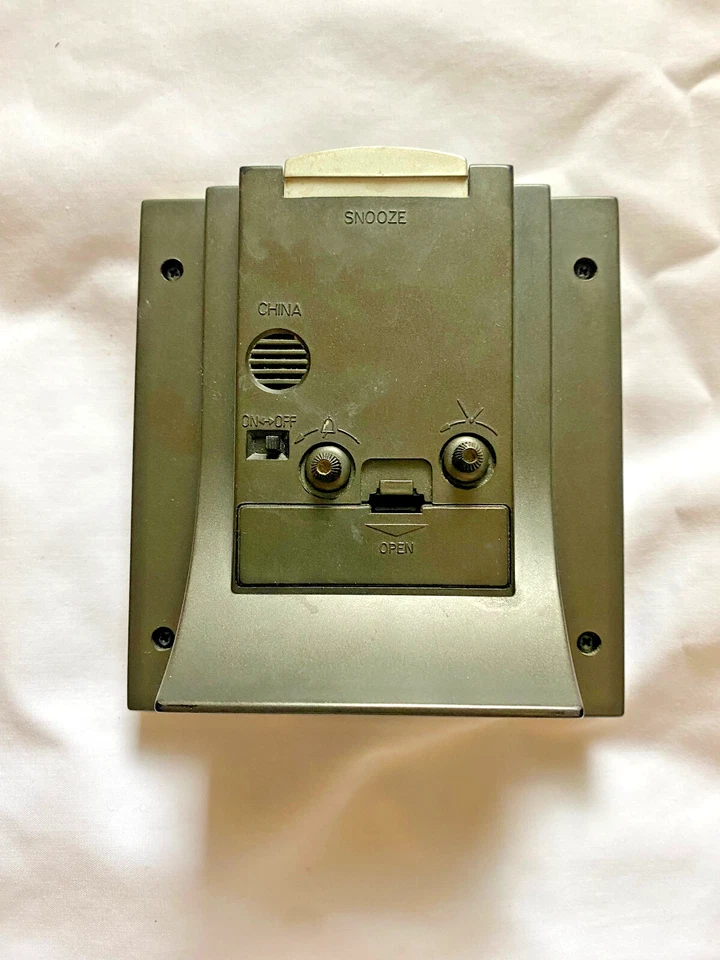 Timex Alarm Clock Table Time Piece Quartz Silver, Cream and Black Color Working - Image 2 of 4