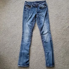 Vigoss Chelsea Slim Boot Blue Jeans Has Small Holes 