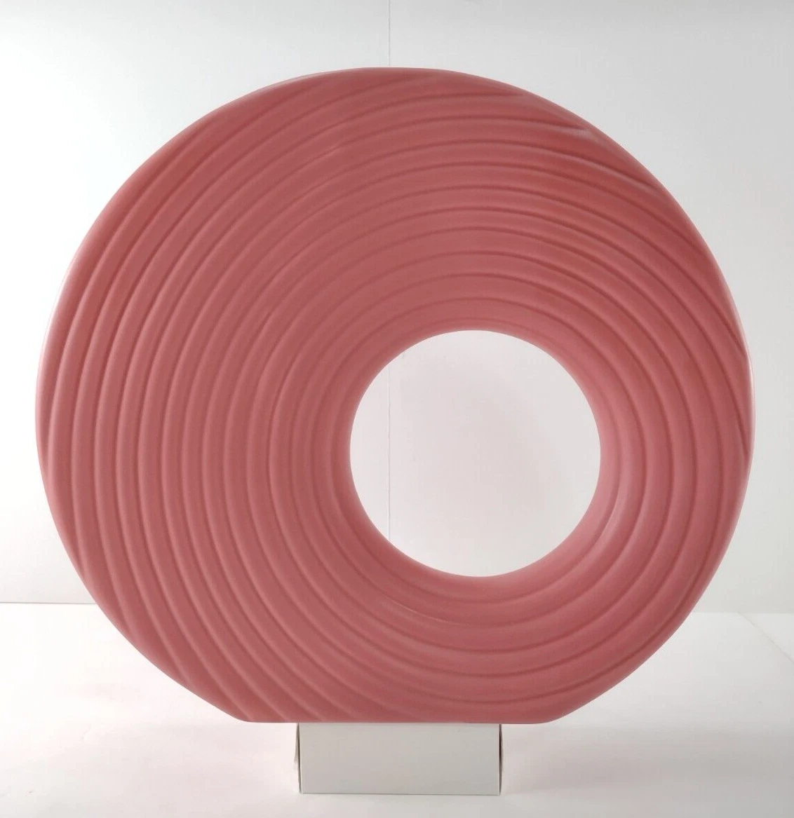Sporvil 12" Round Donut Ceramic Ikebana Flower Vase In Salmon MADE IN PORTUGAL
Opens in a new window