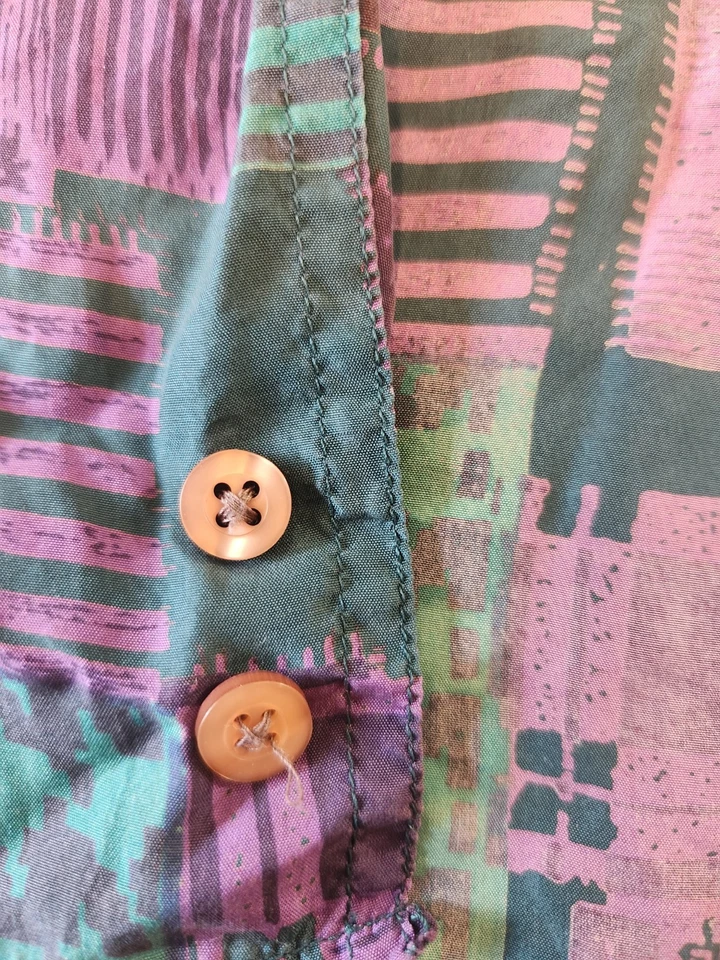 Pebble Beach Of California Mens Short Sleeve Button Up XL Silk Purple Teal Red  - Image 4 of 4