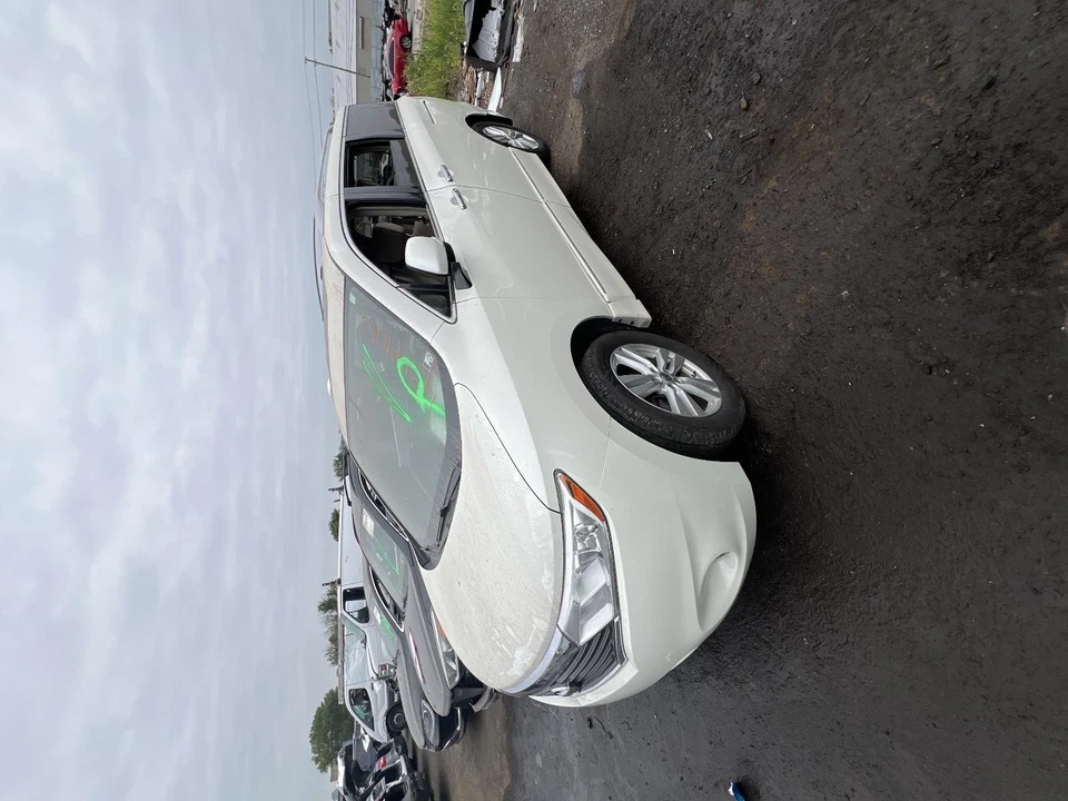 Used Rear Bumper Assembly Rear fits: 2015 Nissan Quest Rear Grade A - Image 2 of 4