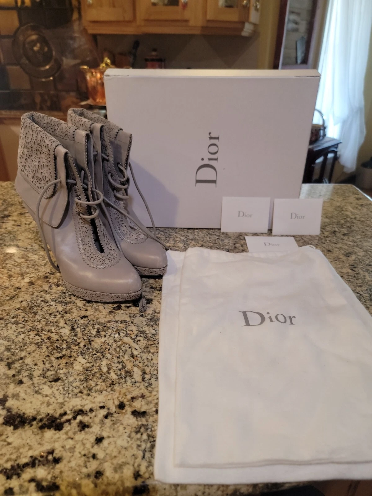 bottes chrétiennes dior EU 40